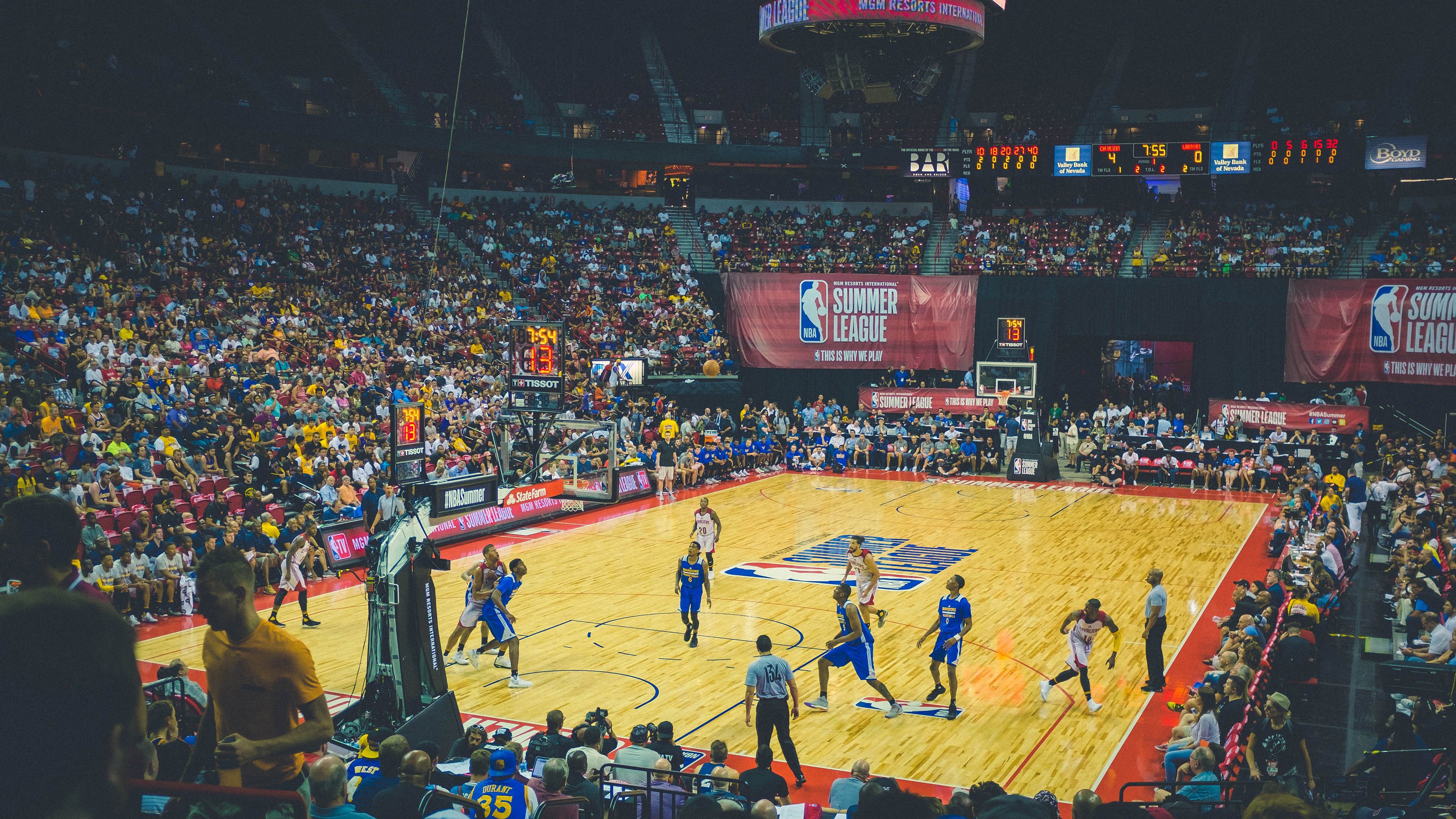 欧冠最佳阵容公布 五大联赛豪门球员悉数入选